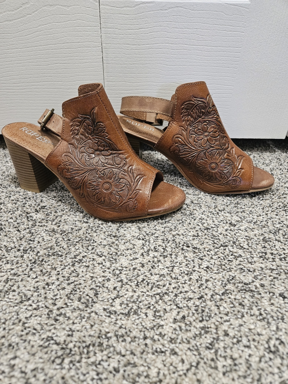 Roper - Tan Floral Tooled Leather - Mule Heels
